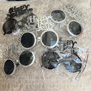 Happy New Year Sunglasses - 🕶️ Silver & Black! Five for $20! New in the Package!